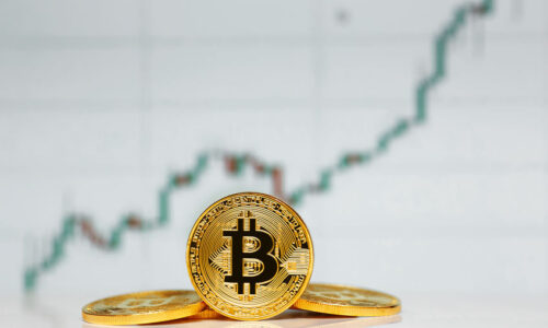 Bitcoin eyes the $22k resistance level as the broader market recovers