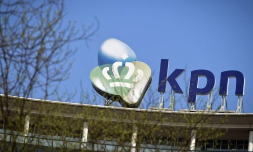 Dow Jones Newswires: Royal KPN posts forecast beating profit, begins $325.5 million share buyback program