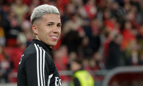 Enzo Fernandez: Chelsea sign midfielder in £106.8m British-record transfer deal from Benfica