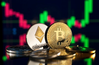 BTC and ETH hold onto support as VC exec maintains bullish prediction