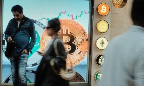 Bitcoin Prices Rally as Larger Traders Take Charge