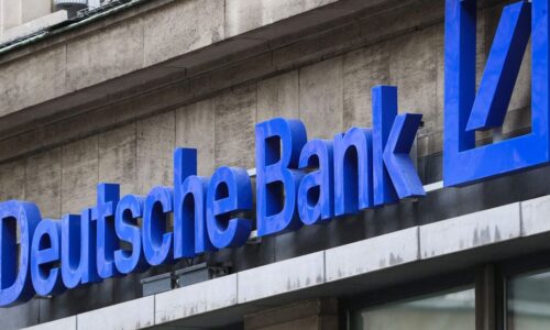 : Deutsche Bank shares edge higher after three weeks of declines