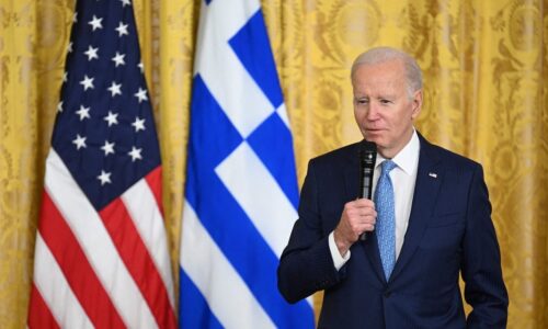 : Biden calls for new rules for large regional banks