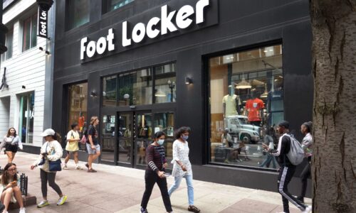 Foot Locker shares drop 25% after big earnings miss, lower guidance