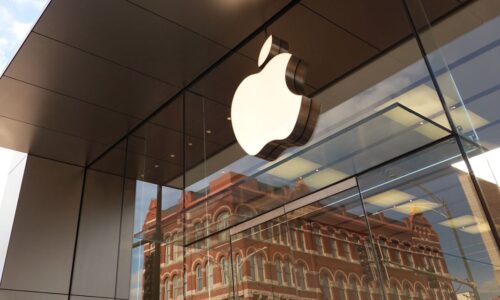 : Apple and Alphabet shares close at highest levels in over a year