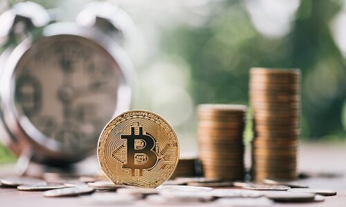 Bitcoin drops to $29k: will it dip further to the $25k support level?