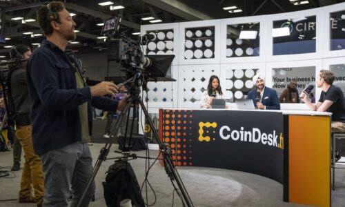 Investor Group Nears $125 Million Deal for CoinDesk