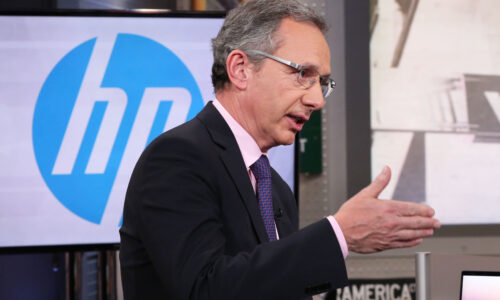 Shares of HP fall 8% following revenue miss