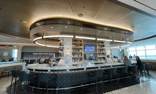 Delta will make it harder to get into airport lounges, changes rules to earn elite status