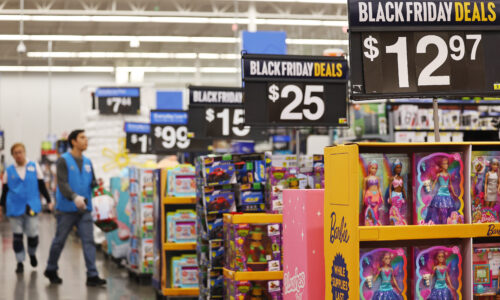Deflation could be coming this holiday season, Walmart CEO says