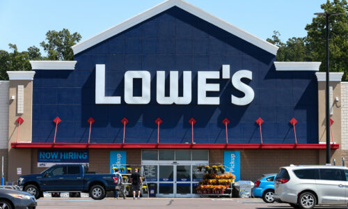 Lowe’s beats earnings estimates as sales fall — and the company expects revenue to slide again this year