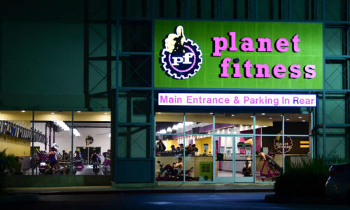 Planet Fitness’s stock seesaws as company reports earnings beat but mixed outlook