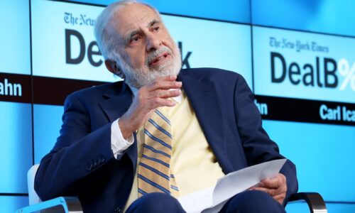 Carl Icahn said to be near deal for JetBlue board seats, days after disclosing stake in airline