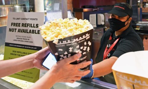 Cinemark’s stock rises 3% as revenue beat offsets wider-than-expected loss