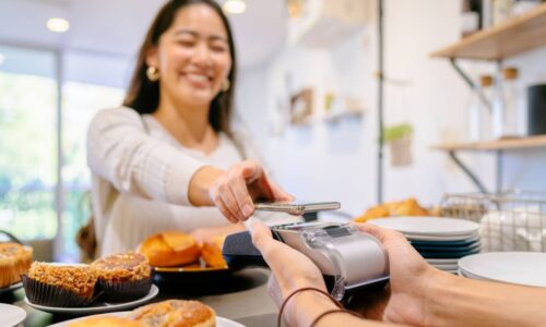 How small businesses can adapt as more states ban ‘cashless-only’ transactions