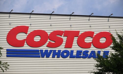 Costco misses holiday-quarter revenue expectations despite online growth