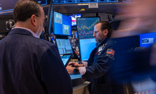 Fed decision, oil plunge, mixed earnings — what we’re watching into the stock market close