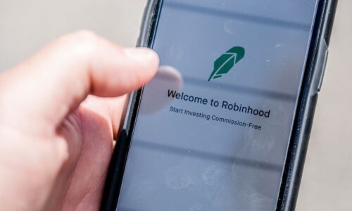 Robinhood’s stock dives after receipt of SEC ‘Wells Notice’ disclosed