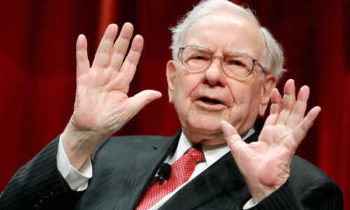 Beat Warren Buffett’s portfolio with this golden pick