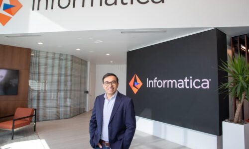 Informatica’s stock is flat despite  revenue and earnings beats, following acquisition flirtation with Salesforce