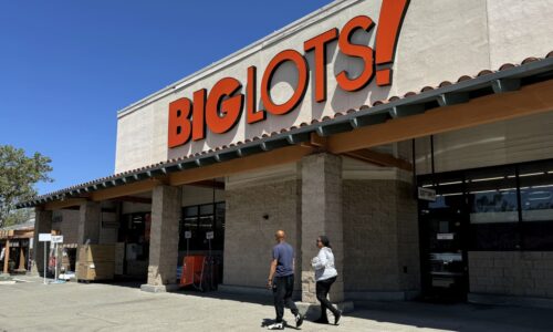 JPMorgan says Big Lots’ struggles could benefit this closeout-retail rival