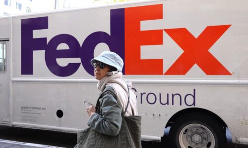 Investors snap up FedEx bonds after strong earnings, strategic review of freight business