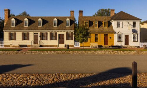 Mortgage demand dips as U.S. home buyers wait for lower mortgage rates ahead of closely-watched Fed meeting