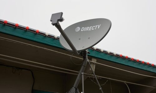 Satellite-TV rivals DirecTV, Dish reportedly in advanced merger talks