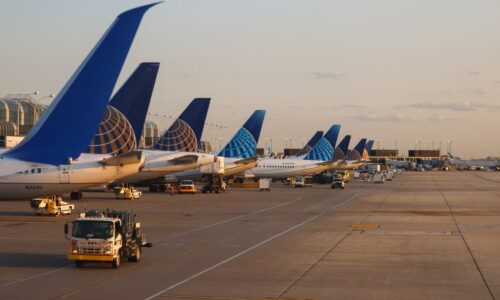 United Airlines sheds unprofitable capacity in better-than-expected quarter